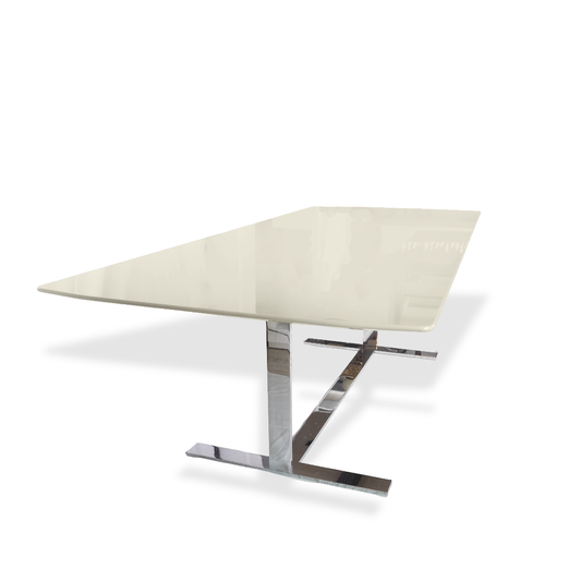 B&B Italia Eileen Dining Table by Antonio Citterio