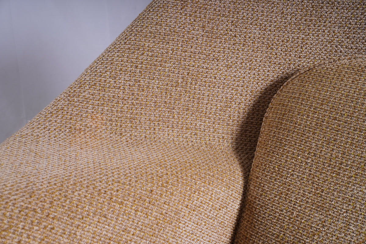 Knoll Womb Chair by Eero Saarinen