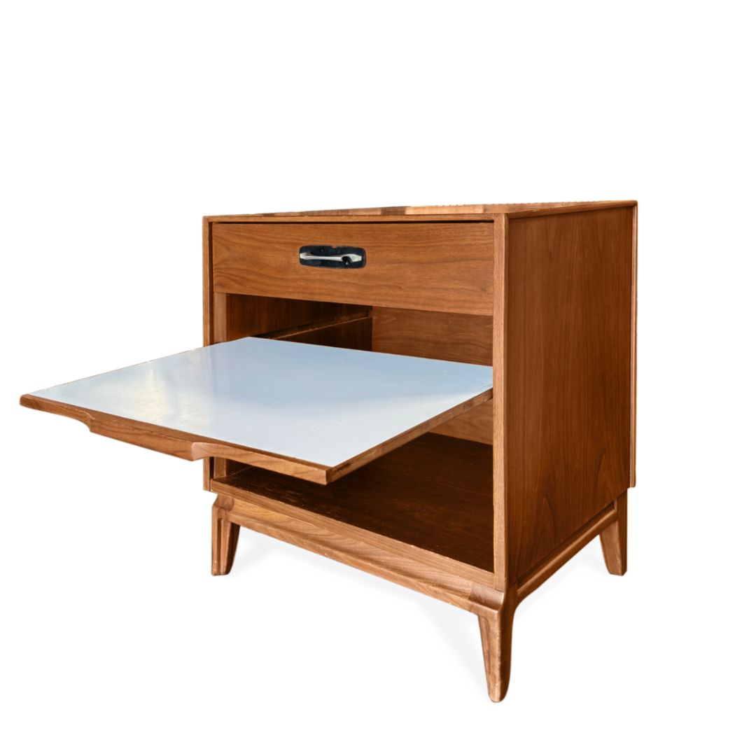 Vintage Red Lion Mid Century Modern End Tables or Nightstands, Pair of