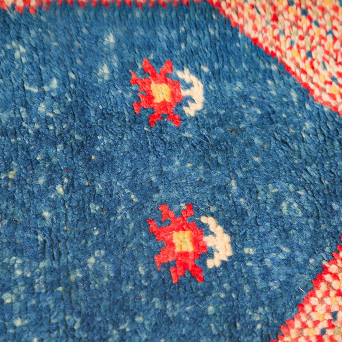 Vintage Ait Ouaouzguite Moroccan Carpet (1 ft 9 in x 3 ft 5 in)